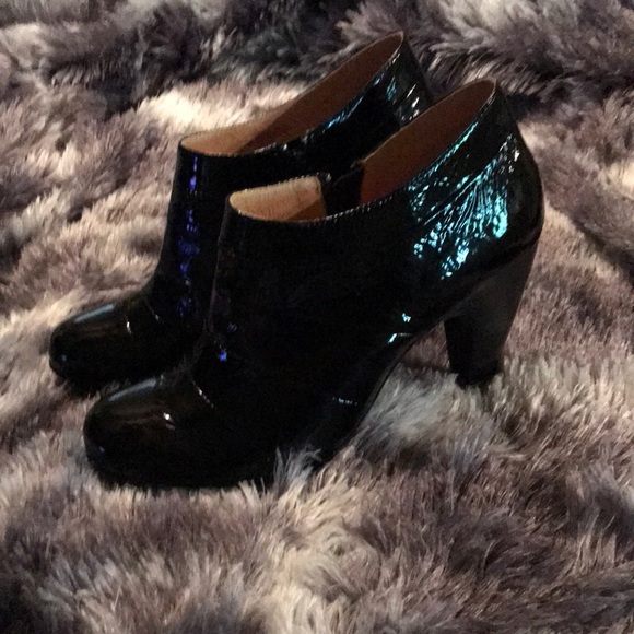 Anklets booties - Picture 1 of 2